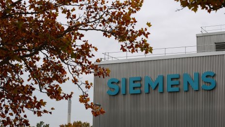 Siemens очаква по-голяма възвръщаемост на фона на натрупаните поръчки