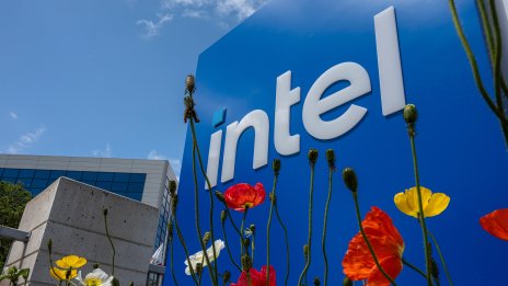 Intel продаде акции за 20 млрд. долара, за да подкрепи плановете си за AI