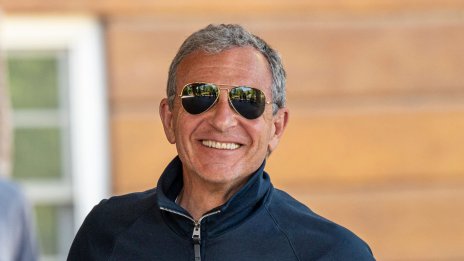 Disney удължи договора на Боб Айгър до края на 2026 г.