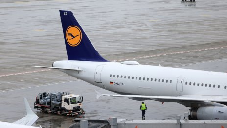 Lufthansa изрази оптимизъм за търсенето на резервации след силен отчет