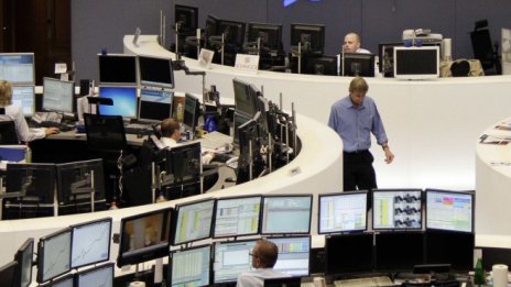 Европейските акции достигнаха двуседмичен връх