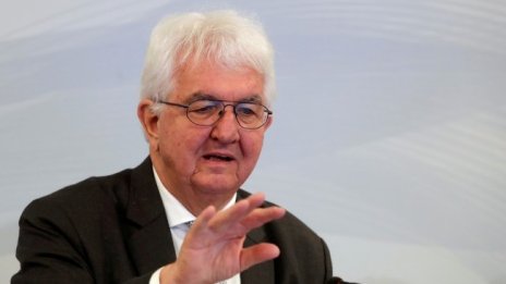 Шефът на централната банка на Австрия е искал отлагане на решението на ЕЦБ