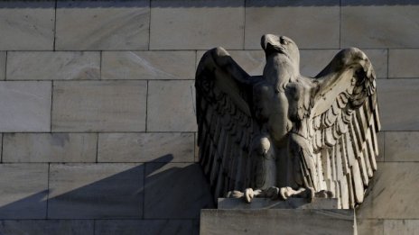 Централните банки "не могат да излекуват вируса"