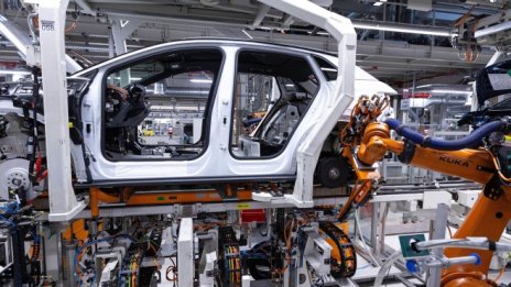 Бизнес нагласите в Германия неочаквано се подобряват през май