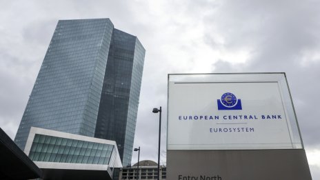 ЕЦБ предупреди за "хаотичен" спад на цените на жилищата в еврозоната