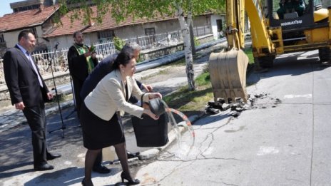Млекопроизводителите да търсят нови пазари, препоръча Десислава Танева
