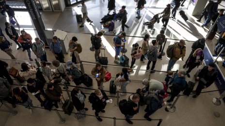 Разбиването на модела за работа от 9 до 5 ни прави по-самотни