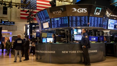 Индексите на Wall Street не намериха единна посока след новите коментари на Пауъл