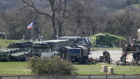 Изтегля ли Москва част от войските си от границата с Украйна?