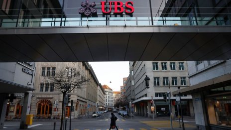 Московски съд забрани на UBS и Credit Suisse да се разпореждат с дялове в руските им дружества