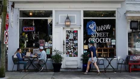 Американците с отличен кредитен рейтинг започват да закъсняват с плащанията