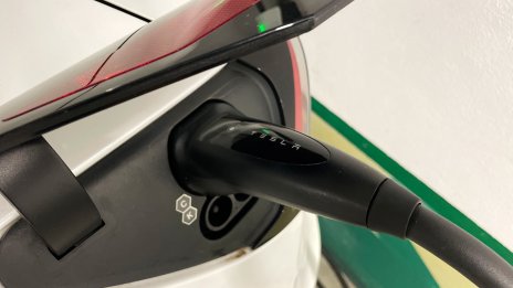 Срещата между ЕК и шефовете на автомобилните компании засилва фокуса върху електромобилите