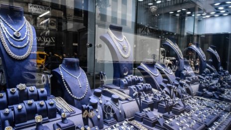 Световната търговия с диаманти се пропуква заради санкциите срещу Русия