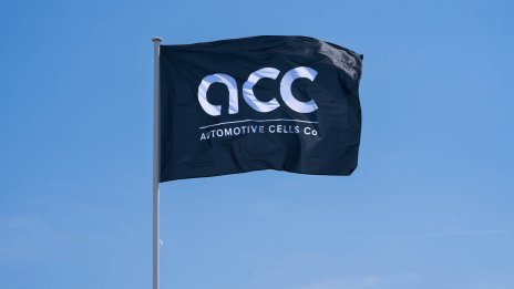 Френската ACC планира да строи фабрика за батерии в САЩ или Канада 