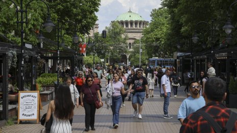 Малко над 3,7 милиона са българите в трудоспособна възраст в края на 2024 г.