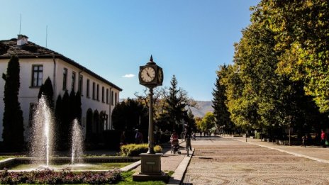 Малките български общини в 6 графики