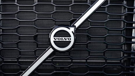 Делът на електромобилите от тримесечните продажби на Volvo в Европа достига 62% 