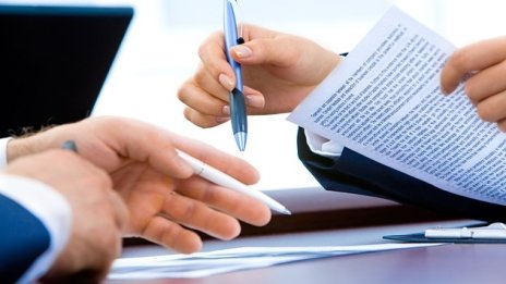 Купуват 116 електрически автобуса за Варна и Бургас