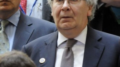 Мервин Кинг: Великобритания се готви за разпад на еврозоната  