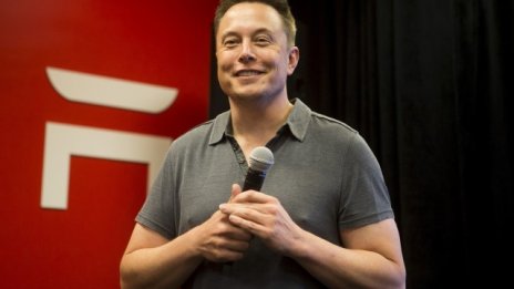 Шефът на Tesla е взел 36 хил. долара заплата през 2015 г. 