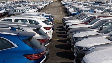 Темпът при общите продажби на нови коли в България изостава от средното за ЕС