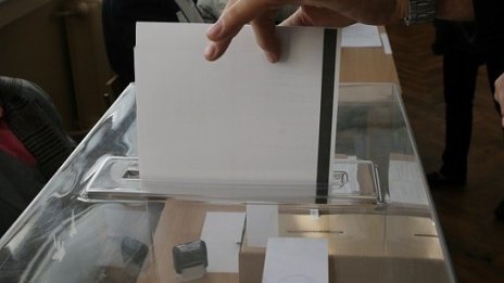 Политолози: Възможен е балотаж между Фандъкова и Манолова