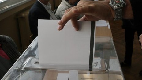 Около половината избиратели твърдят, че са гласували преференциално