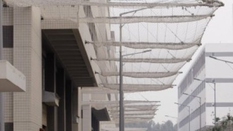 Foxconn ще увеличи заплатите на служителите си  