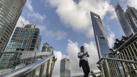 Hang Seng поведе печелившите в Азия