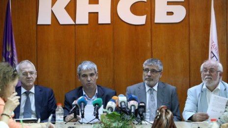 Синдикати и работодатели искат надзорен комитет за КТБ