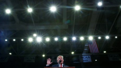 Тръмп: Феновете на оръжията ще свършат работа срещу Клинтън