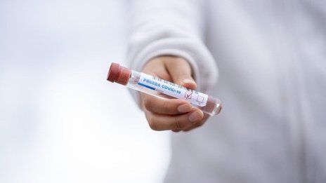 СЗО: Светът трябва да инвестира поне 100 млрд. долара в борбата с пандемията