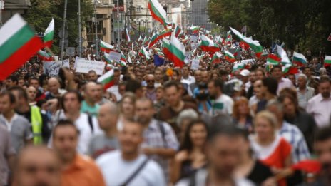 Сутрешното кафе пред НС премина в #ДАНСwithme 13.0