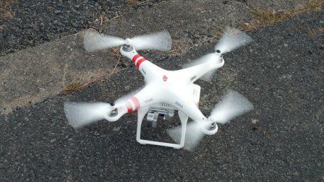 Amazon предлага да регулира трафика на дрони в САЩ