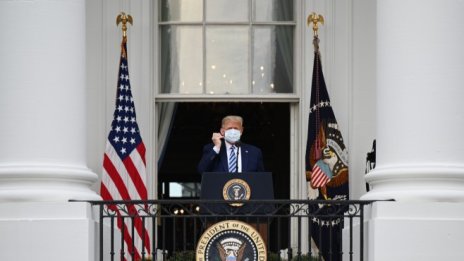 Как заразяването на Тръмп влияе на контрола на републиканците върху Сената?