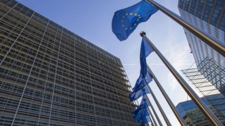 ЕК обмисля промяна на правилата за достъп на финансовите компании от трети страни