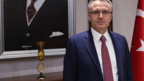 Ердоган смени Агбал начело на централната банка със защитник на ниските лихви