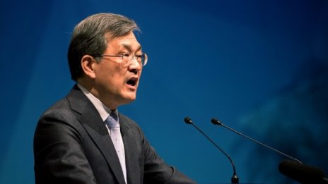 Samsung се извини на акционерите си за скандалите, в които се забърка