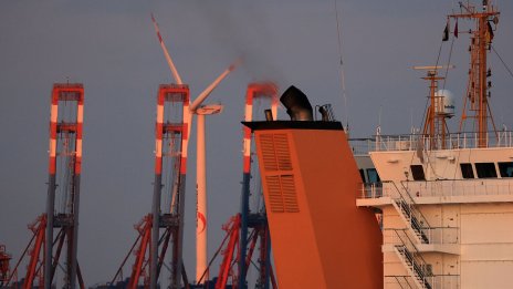 Корабите по света са изправени пред огромна климатична сметка от 3,6 млрд. долара 