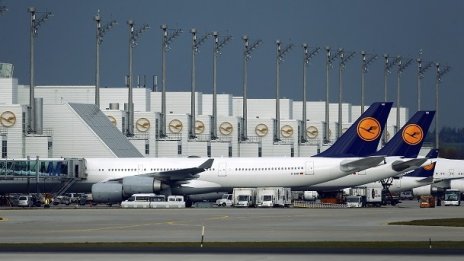 Стюардите в Lufthansa отмениха стачката си