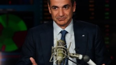 Гърция ще глобява неваксинирани възрастни хора, Германия обмисля по-строги мерки