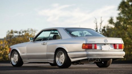 Рядък Mercedes 560 SEC отива на търг