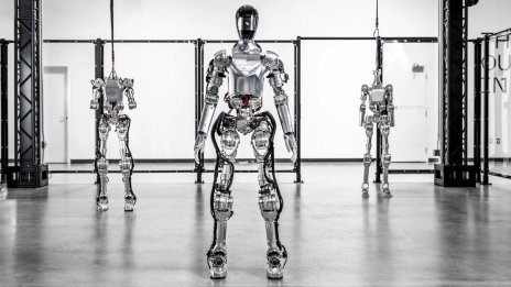 Стартъп ще оборудва американски фабрики на BMW с хуманоидни роботи