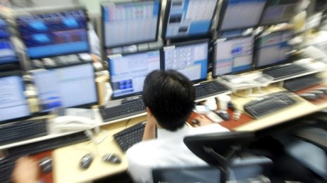 Борсата в Саудитска Арабия иска ексклузивитет за IPO-то на Aramco