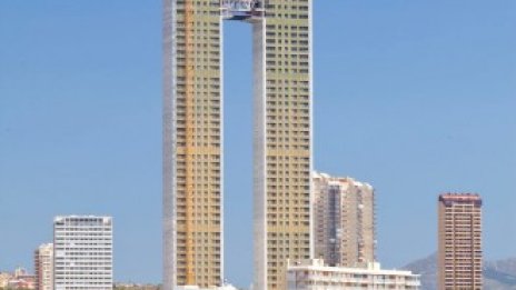 Една странна история за липсващи асансьори