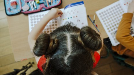 Бункер се превръща в първото подземно училище в Украйна