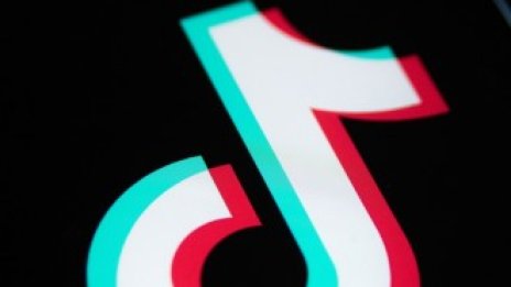 И най-голямата търговска верига в САЩ влиза в надпреварата за TikTok