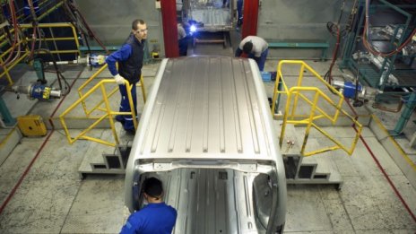 Ford влага 2,6 млрд. долара за разширяване на производство в завода си в Турция