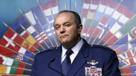 Брийдлав: Русия следва сценария за "хибридна война" и в Молдова