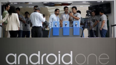 Google "напада" Индия с евтини смартфони с Android One
